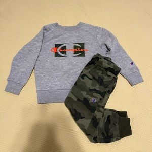 Toddler boys Champion set 4T
